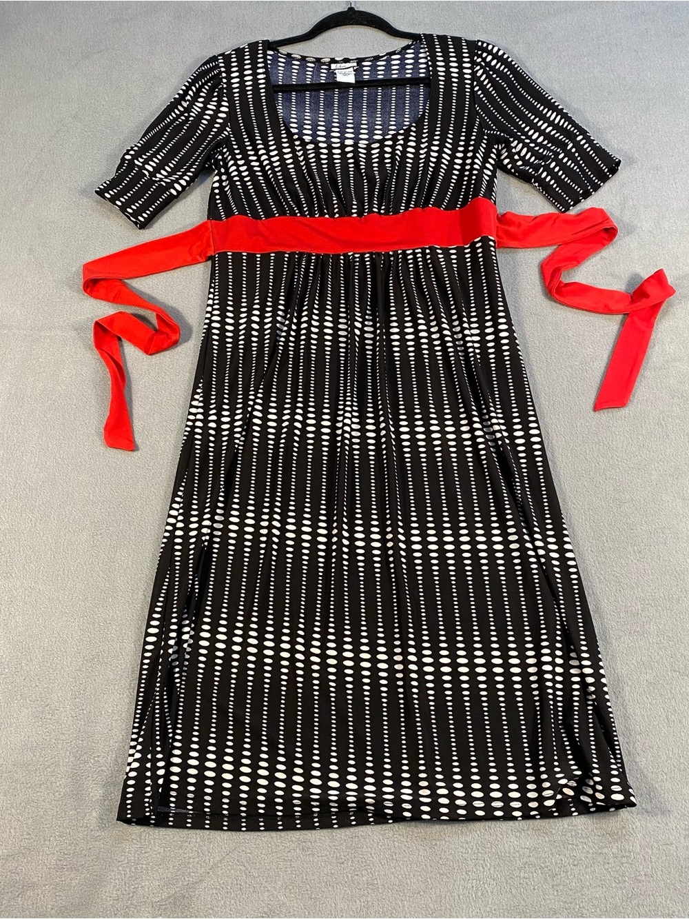 Believe women’s Black & White Dot-Stripe Stretchy Dress with Red Sashx size 6